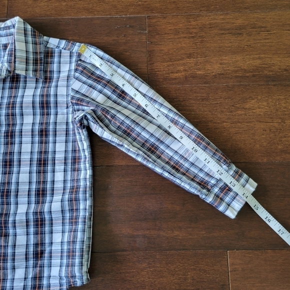 Tahari boy's soft thick knit long sleeve button up plaid shirt- size 5 - Picture 8 of 9